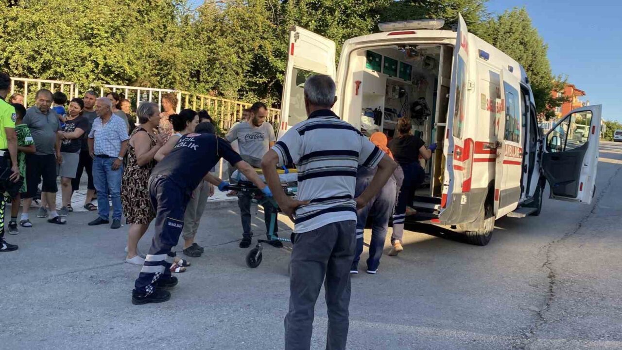 Çorum’da servis minibüsü ile çarpışan bisikletli çocuk yaralandı. Kaza, Mehmet