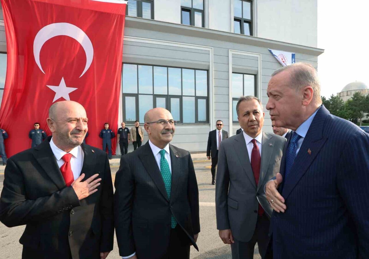 Cumhurbaşkanı Recep Tayyip Erdoğan, “Devletine ihanet edenler, milletine kurşun sıkanlar,