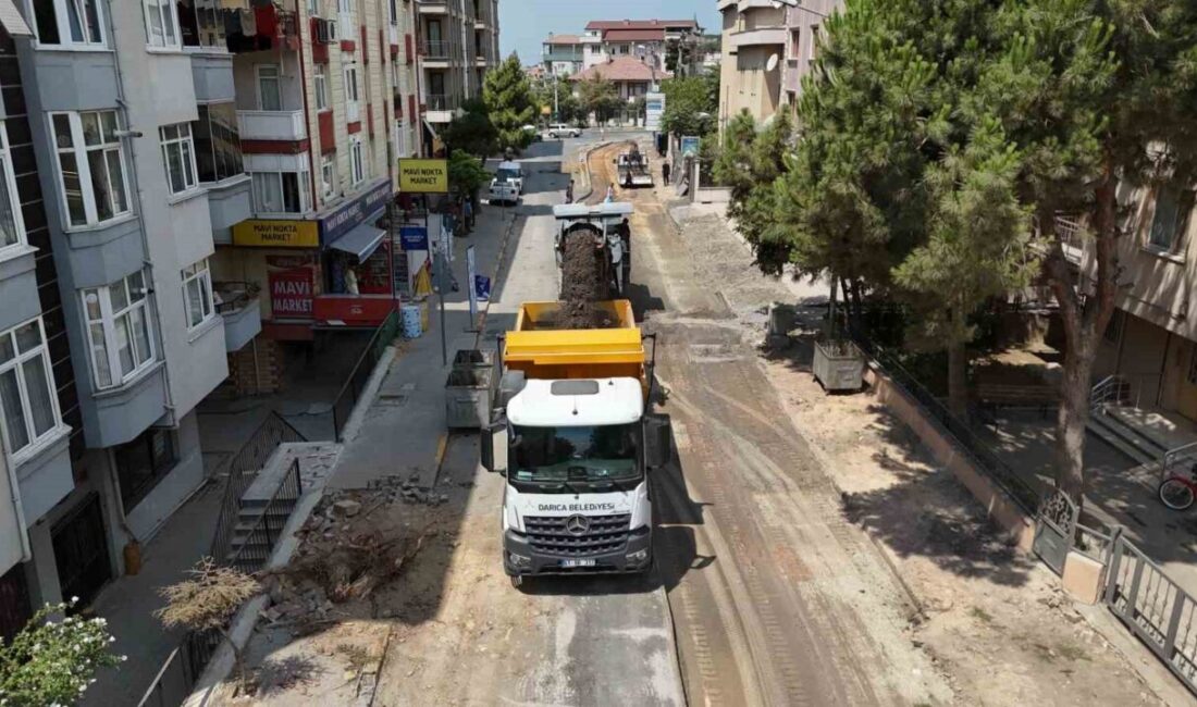 Darıca’da bulunan Ali Arıcan Caddesi; asfalt, kaldırım ve dekoratif aydınlatma