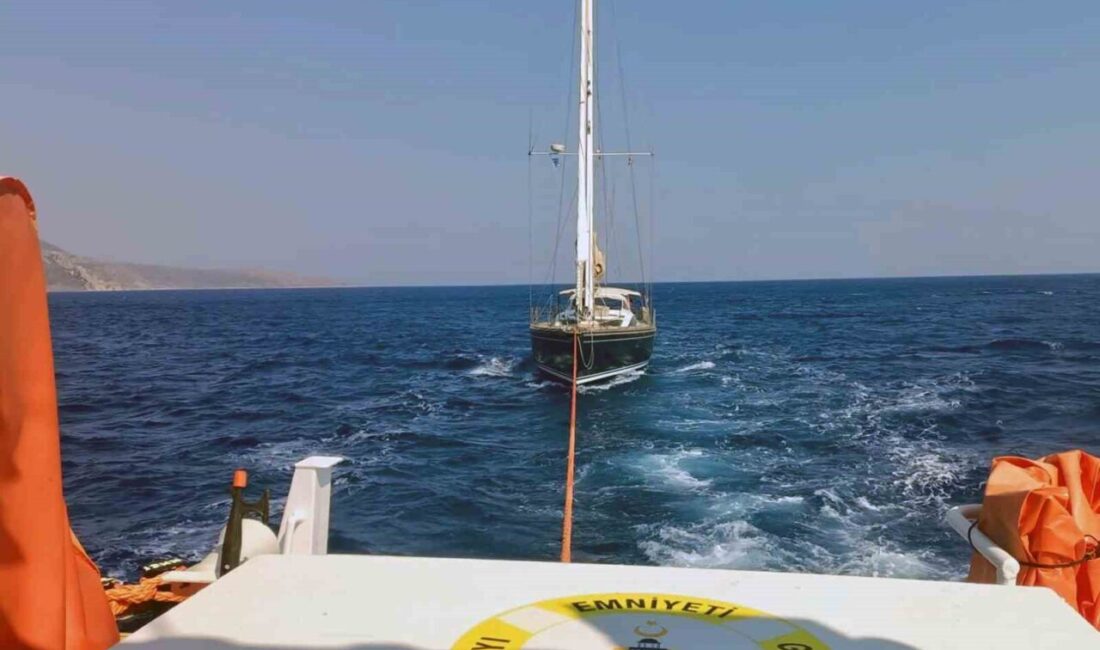 Muğla’nın Datça ilçesi açıklarında makine arızası nedeniyle sürüklenen ve içinde