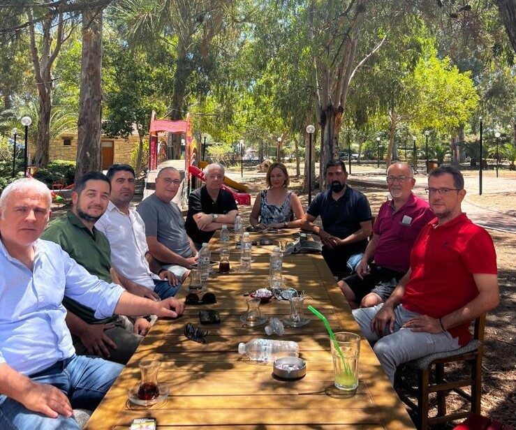 Muğla’nın Datça ilçesinde MHP ve AK Partili meclis üyeleri basın