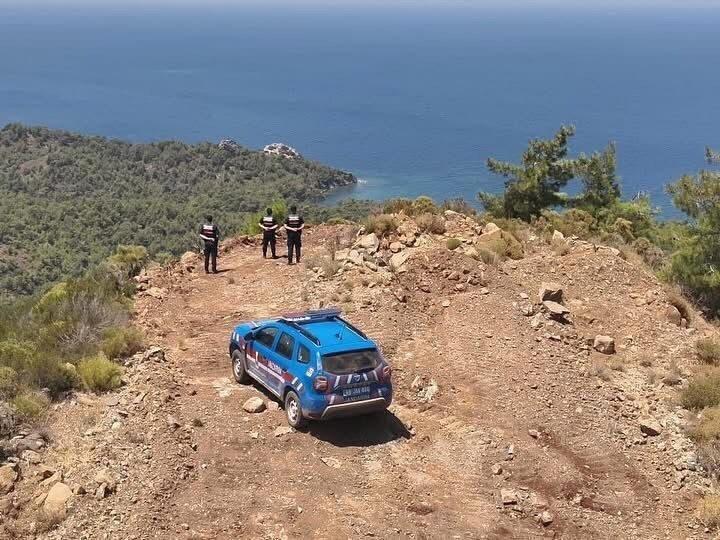 Datça’da orman yangınlarına karşı 7/24 nöbet ve çalışmalar sürerken, Kaymakam