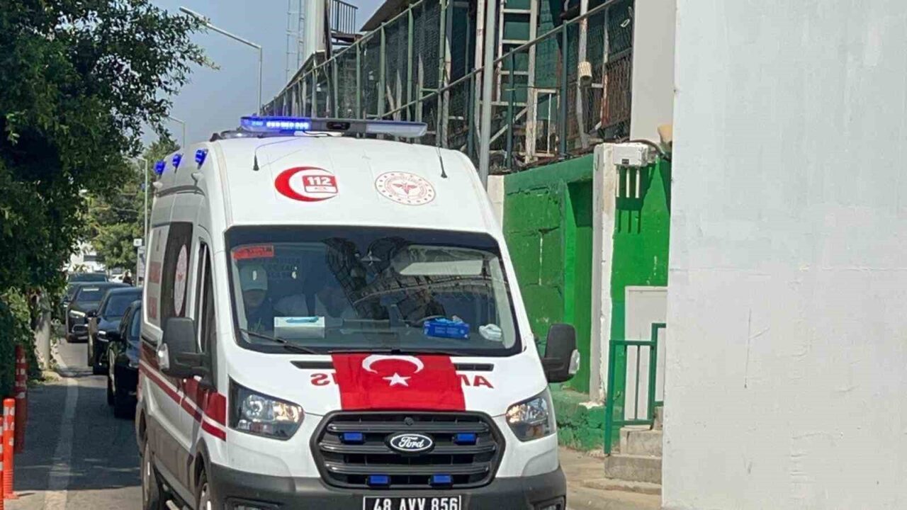 Muğla’nın Bodrum ilçesine tatil için geldiği sırada denizde boğulma tehlikesi