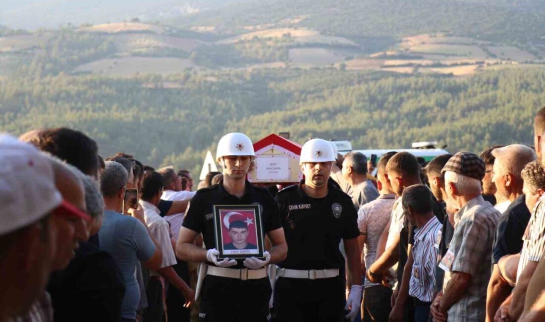 Eskişehir’deki orman yangınına takviye amacıyla Denizli’den giden ve alevlerin arasında