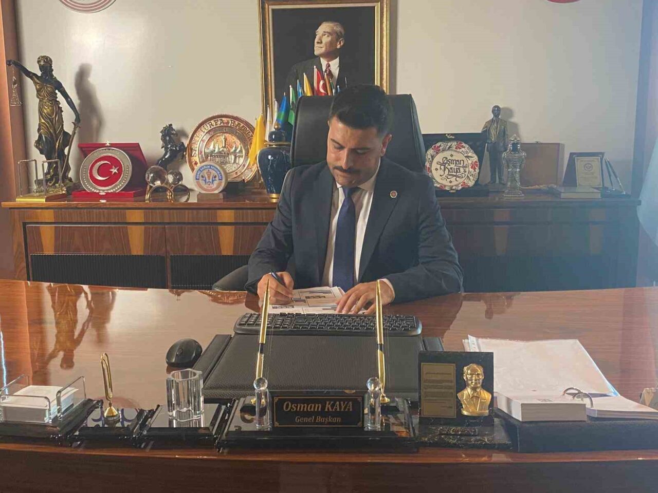 Devlet Memurları Konfederasyonu Genel Başkanı Osman Kaya, “Teşvik ve taban