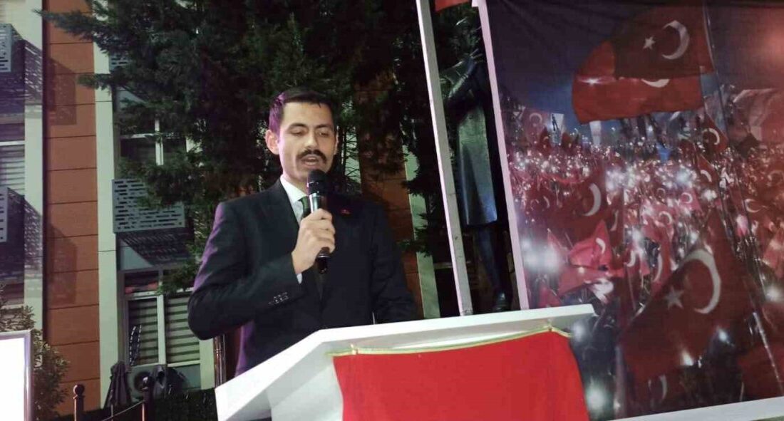 Devrek Kaymakamlığı tarafından hayata geçirilen 15 Temmuz programına vatandaşlar büyük