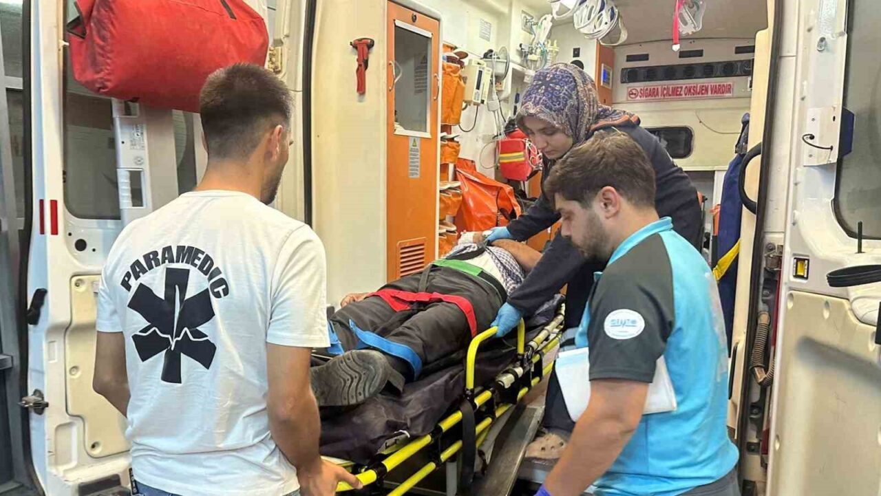 Adıyaman’da, sürücüsünün direksiyon hakimiyetini kaybettiği motosikletin devrilmesi sonucu 1 kişi