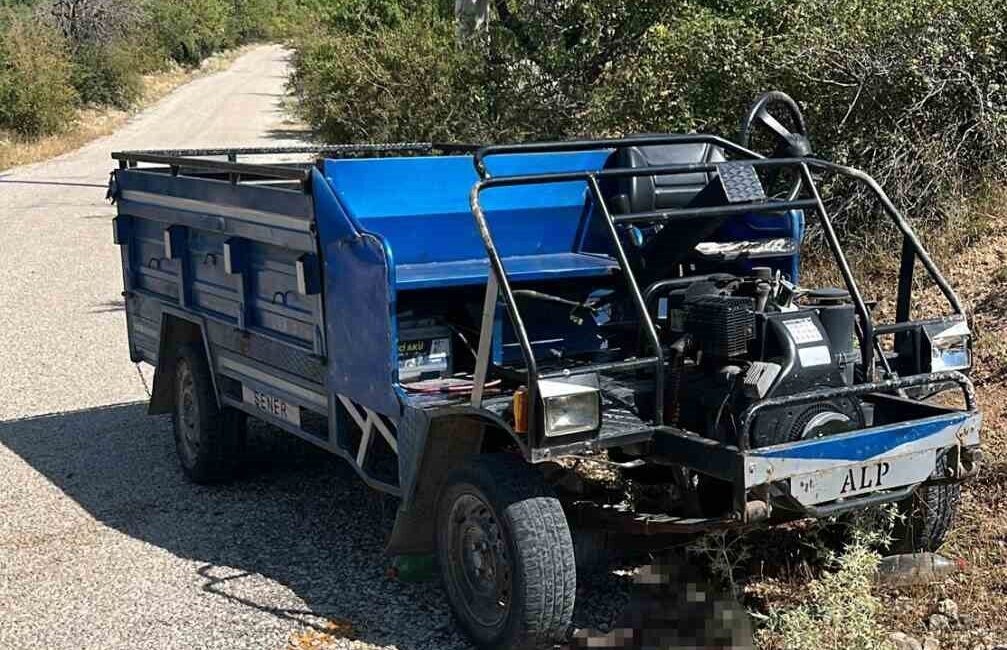 Isparta’nın Senirkent ilçesinde tarım aracının devrilmesi sonucu meydana gelen kazada