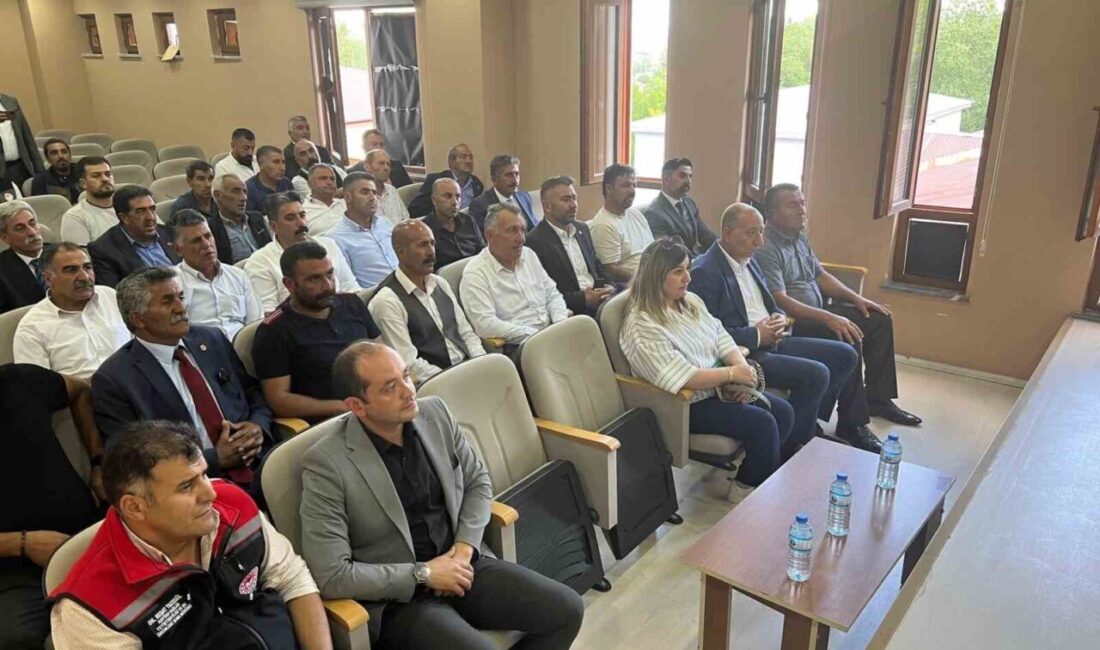 Digor’da hayvan hastalıklarıyla mücadele toplantısı yapıldı. Kars’ın Digor ilçesinde Tarım