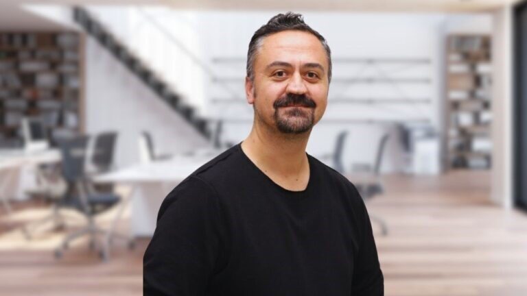 Dijitalleşen dünyada üniversite eğitimi, güçlü bir başlangıç olmaya devam ediyor.