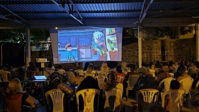 Dikili’de bir ilk olma özelliği taşıyan ücretsiz açık hava sinema