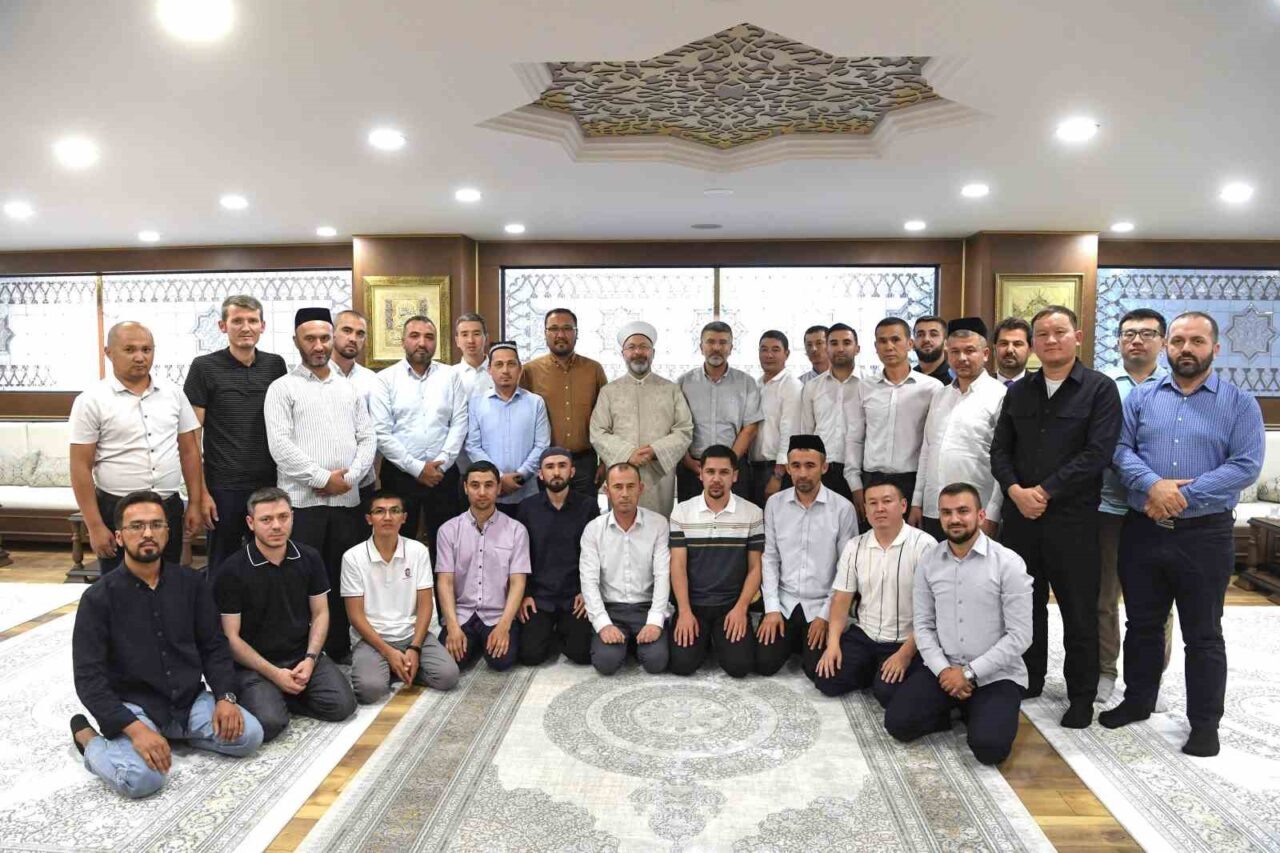 Diyanet İşleri Başkanı Prof. Dr. Ali Erbaş, Türk devletlerinden gelen