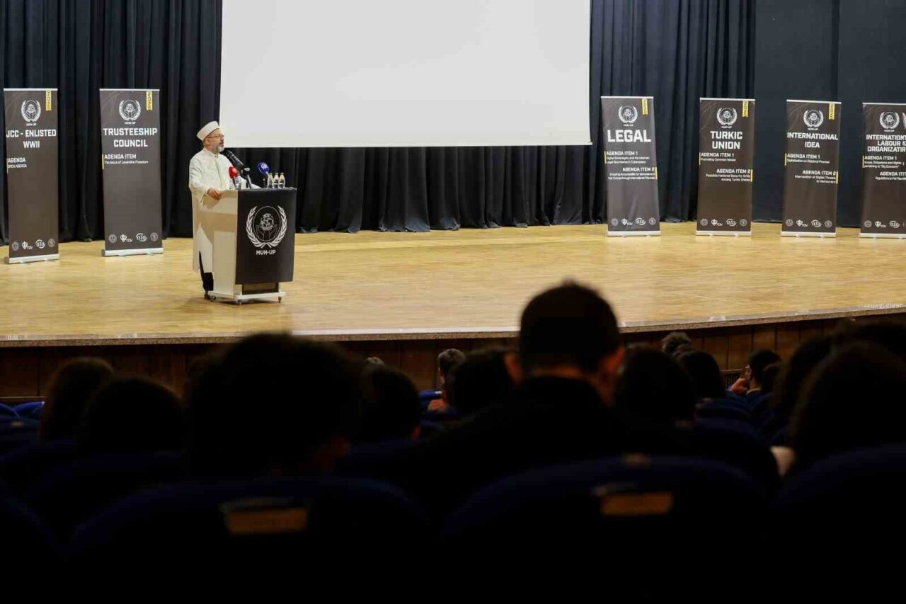 Diyanet İşleri Başkanı Prof. Dr. Ali Erbaş, “Dünyanın bu ikiyüzlülüğünü