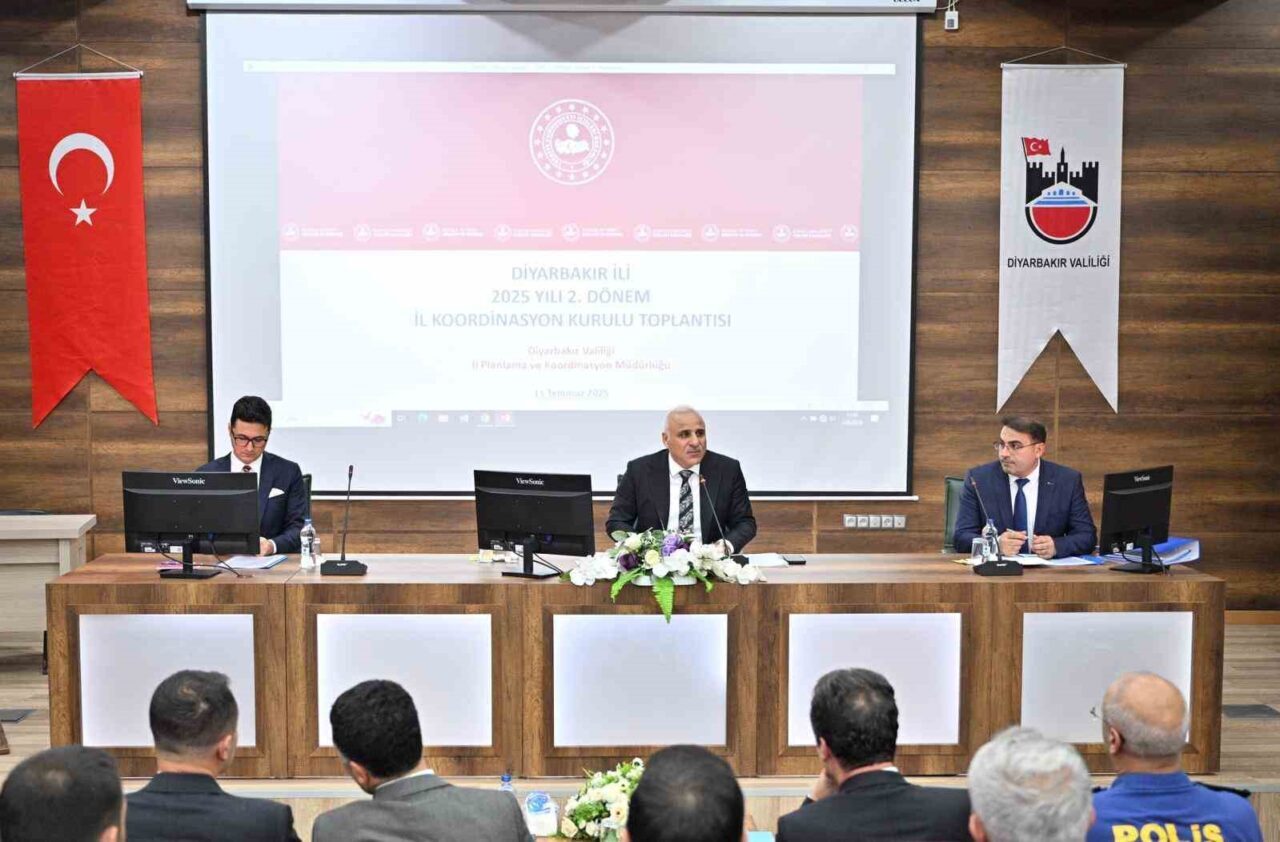 Diyarbakır’da yürütülen 589 kamu yatırımının mevcut durumu, Vali Murat Zorluoğlu