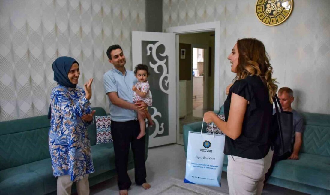 Diyarbakır Büyükşehir Belediyesi, işitme engelli ailelere, bebek ağladığında ya da