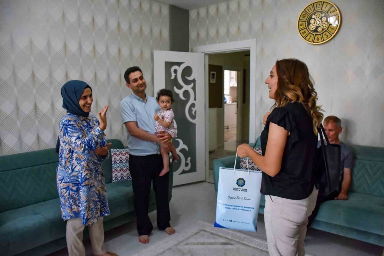 Diyarbakır Büyükşehir Belediyesi, işitme engelli ailelere, bebek ağladığında ya da