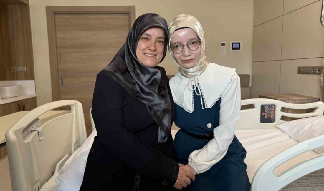 Kişilerin mimiklerini kullanmasına imkan tanımayan nadir görülen doğuştan bir rahatsızlık