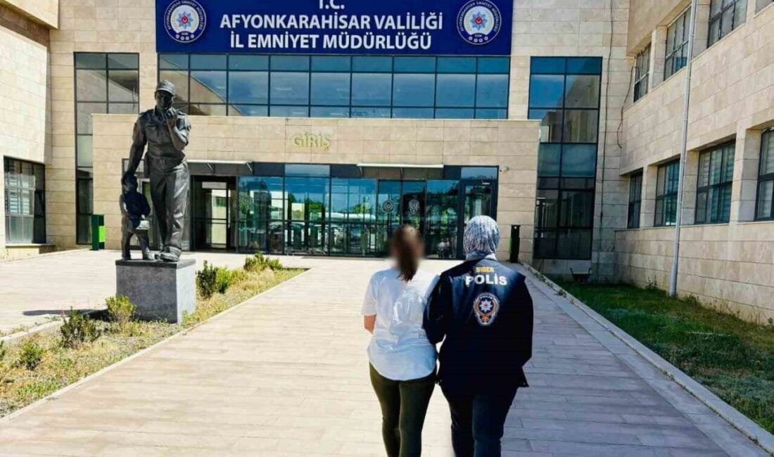 Afyonkarahisar’da 4 yıl 2 ay hapis cezasıyla aranan şahıs polisin