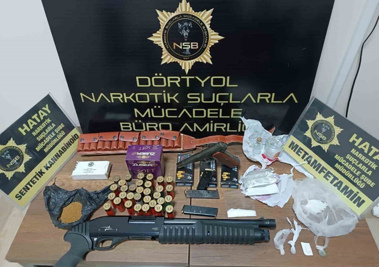Hatay’ın Dörtyol ilçesinde yapılan uyuşturucu operasyonunda bir ikamette çok sayıda