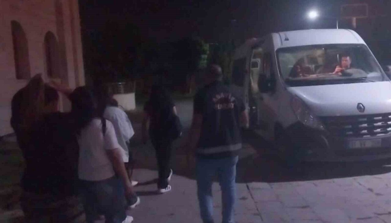 Hatay’ın Dörtyol ilçesinde masaj ve spa salonlarına yönelik yapılan denetimlerde