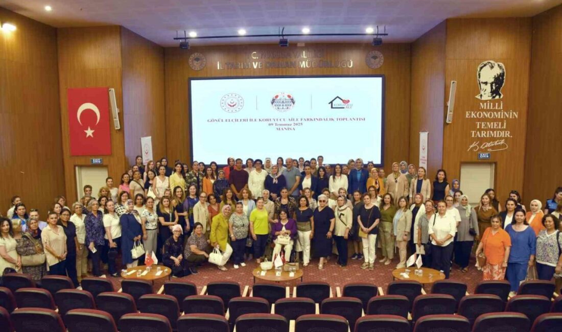 Manisa Valisi Vahdettin Özkan’ın eşi Dr. Ruhan Özkan, koruyucu aileliğe