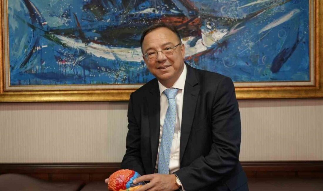 İstinye Üniversitesi Tıp Fakültesi Dekanı, beyin cerrahı Prof. Dr. Türker