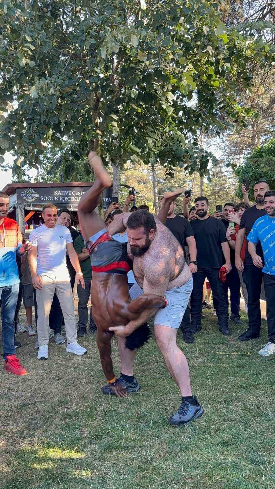 Dünyanın en çok izlenen yayıncısı Speed, Çekmeköy Hayvan Rehabilitasyon Merkezi’ni