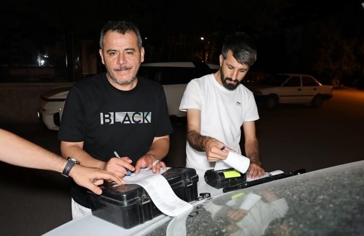 Aksaray’da polisin “dur” ihtarına uymayıp kaçan sürücü kameralara da yansıyan