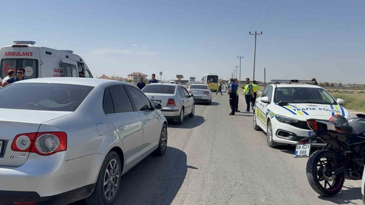 Aksaray’da dur ihtarına uymayan motosiklet sürücüsü, kontrol noktasındaki polis memuruna