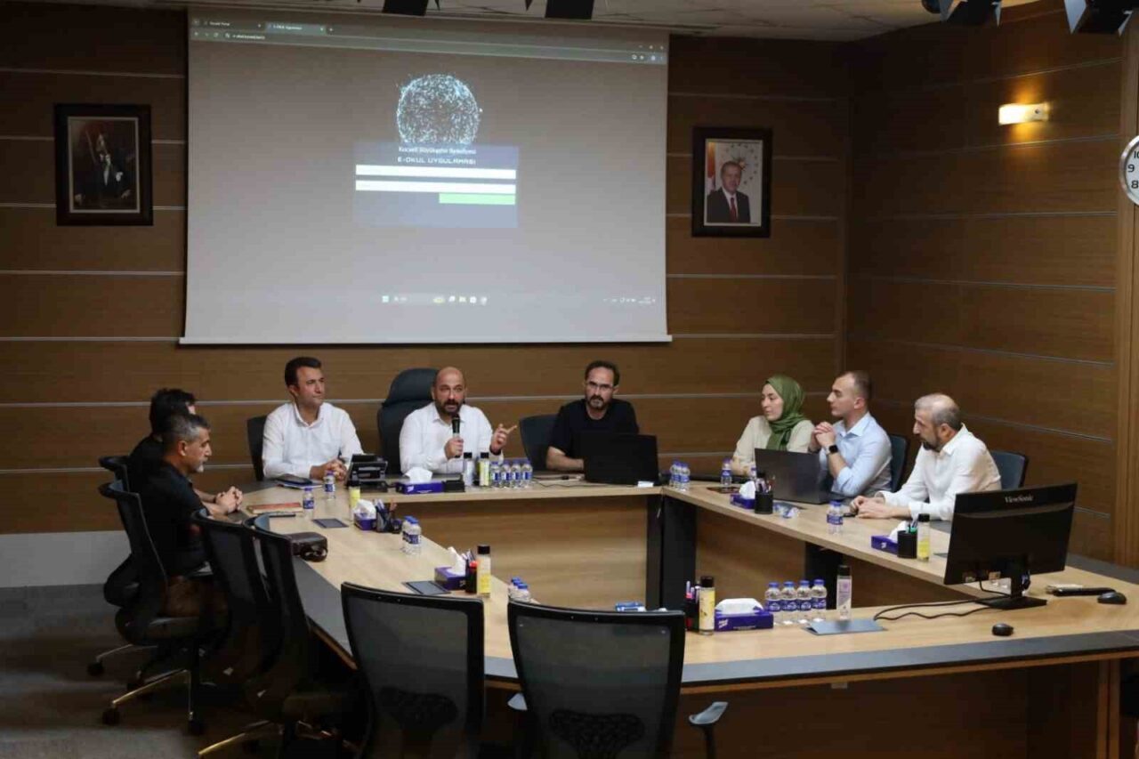 Kocaeli Büyükşehir Belediyesi, E-Okul uygulamasıyla öğrencilere okula erişimde kolaylık ve