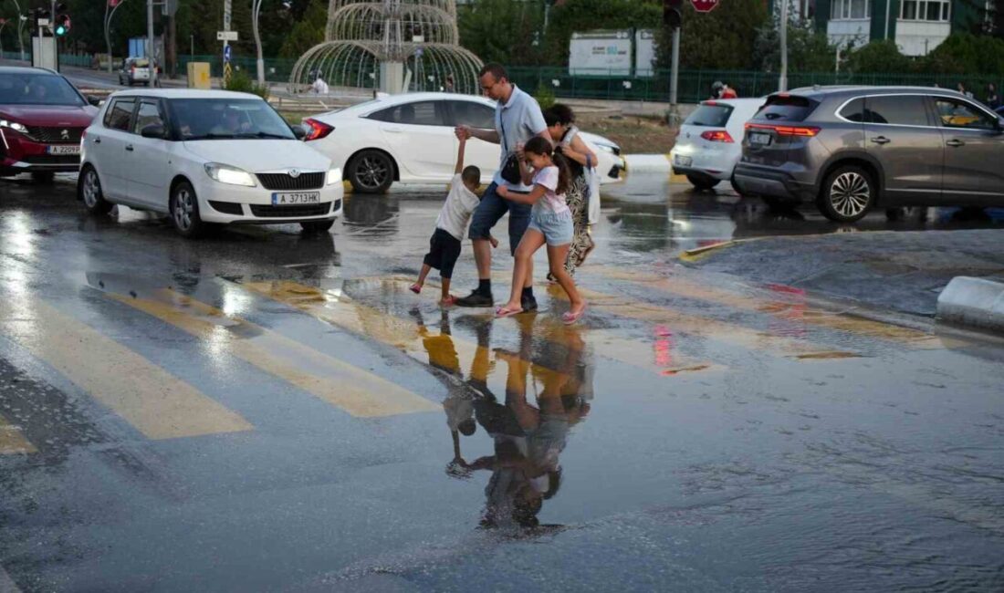Edirne’de aynı noktada ikinci kez patlayan su hattı, hayatı yine