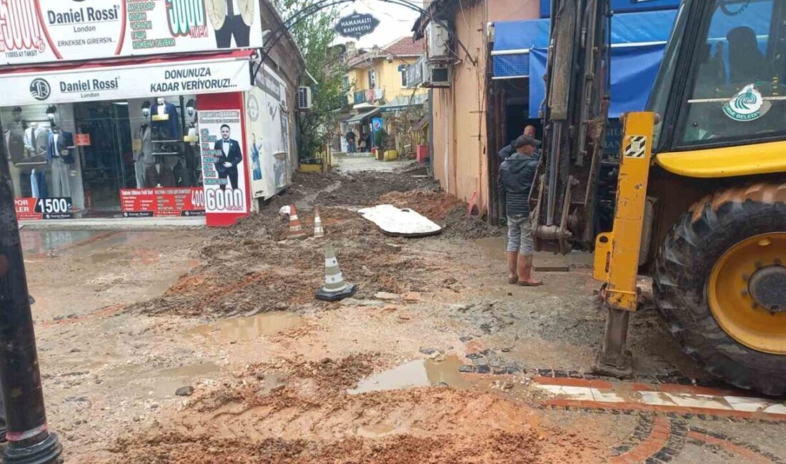 Edirne’nin en işlek noktalarından biri olan Saraçlar Caddesi, altyapıdaki arıza