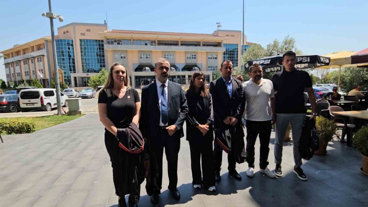 Edirne’de 15 yaşındaki Duru Pakarda’nın okul bahçesinde, arkadaşının elindeki tabancayla