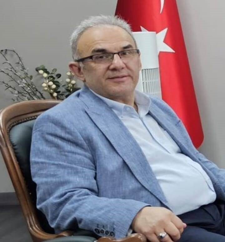 Balıkesir’de Edremit İlçe Milli Eğitim Müdürlüğü görevine Ramazan Esmen atandı.
