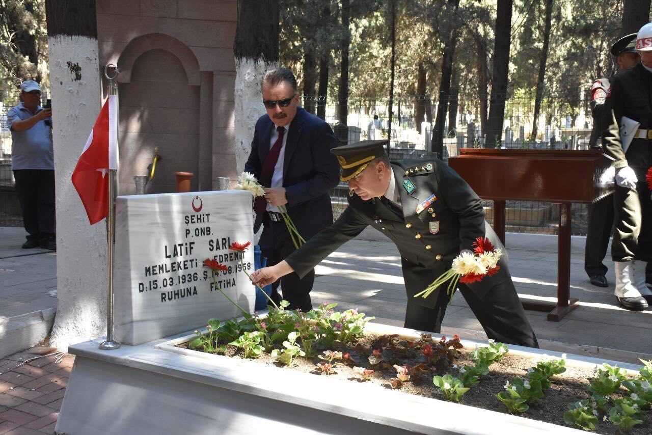 Balıkesir’in Edremit ilçesinde 15 Temmuz Demokrasi ve Milli Birlik Günü