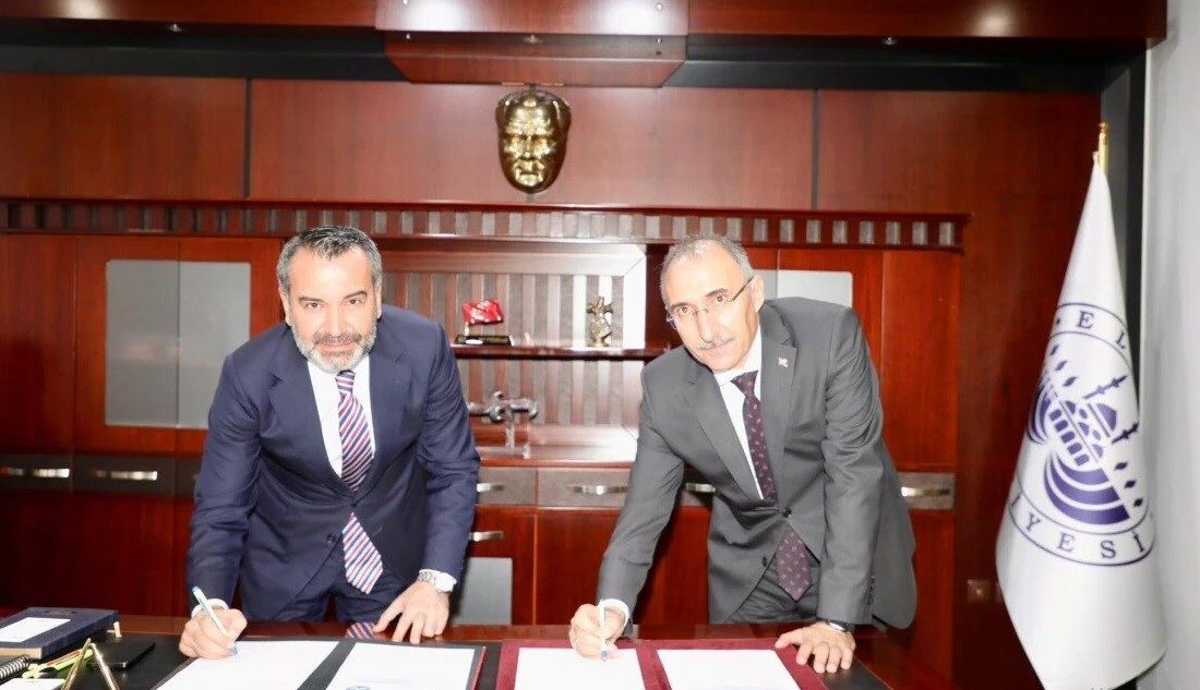 Elazığ Belediye Başkanı Şahin Şerifoğulları ve Fırat Üniversitesi Rektörü Prof.