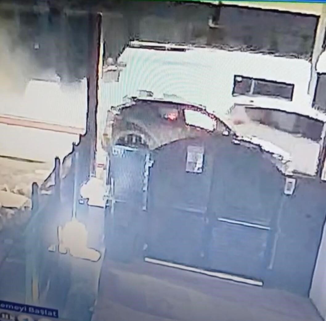 Elazığ’da pikap ile otomobilin çarpıştığı kazada 3 kişi yaralandı. Kaza