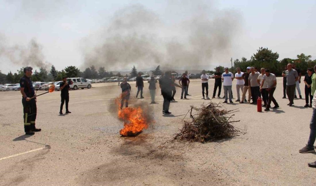 Elazığ’da sağlıkçılara yönelik yangın tatbikatı gerçekleştirildi. Elazığ İl Sağlık Müdürlüğü,