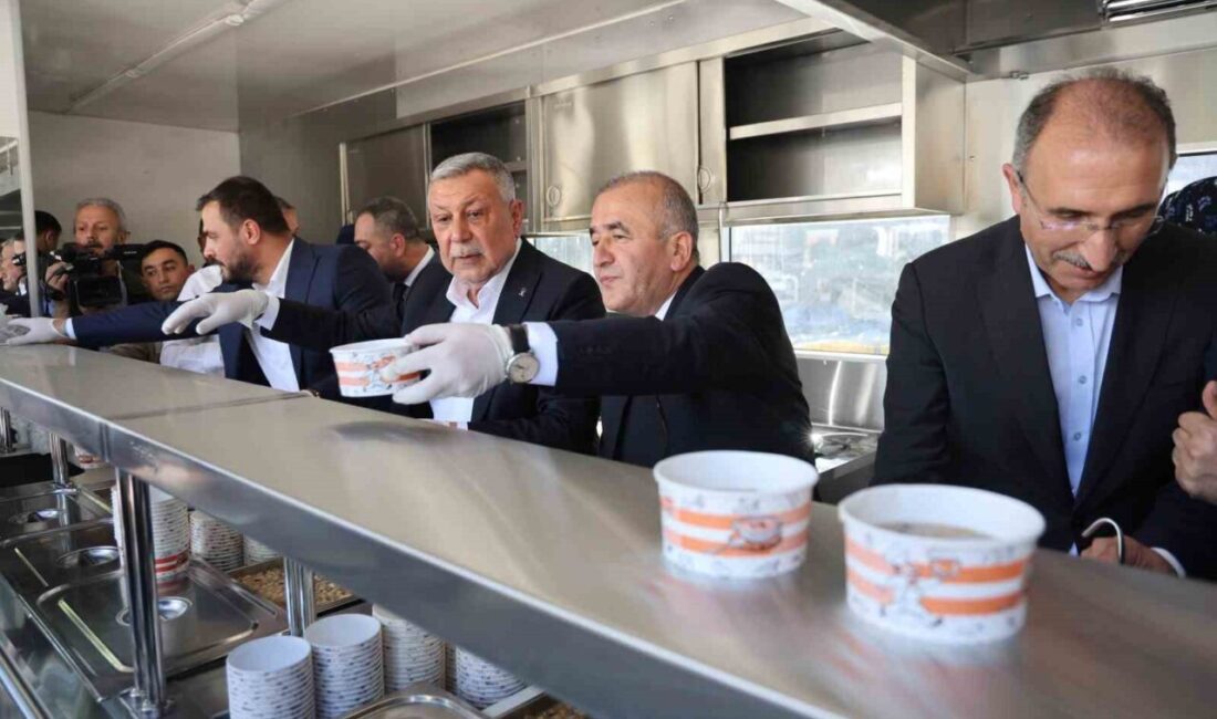 Elazığ Valiliği öncülüğünde İl Özel İdaresi ekipleri tarafından Muharrem ayı