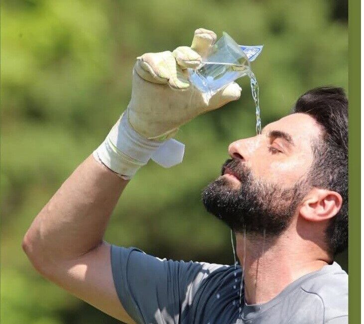 Termometrelerin 40 dereceyi gösterdiği Elazığ’da, sıcak havadan Elazığsporlu futbolcular da