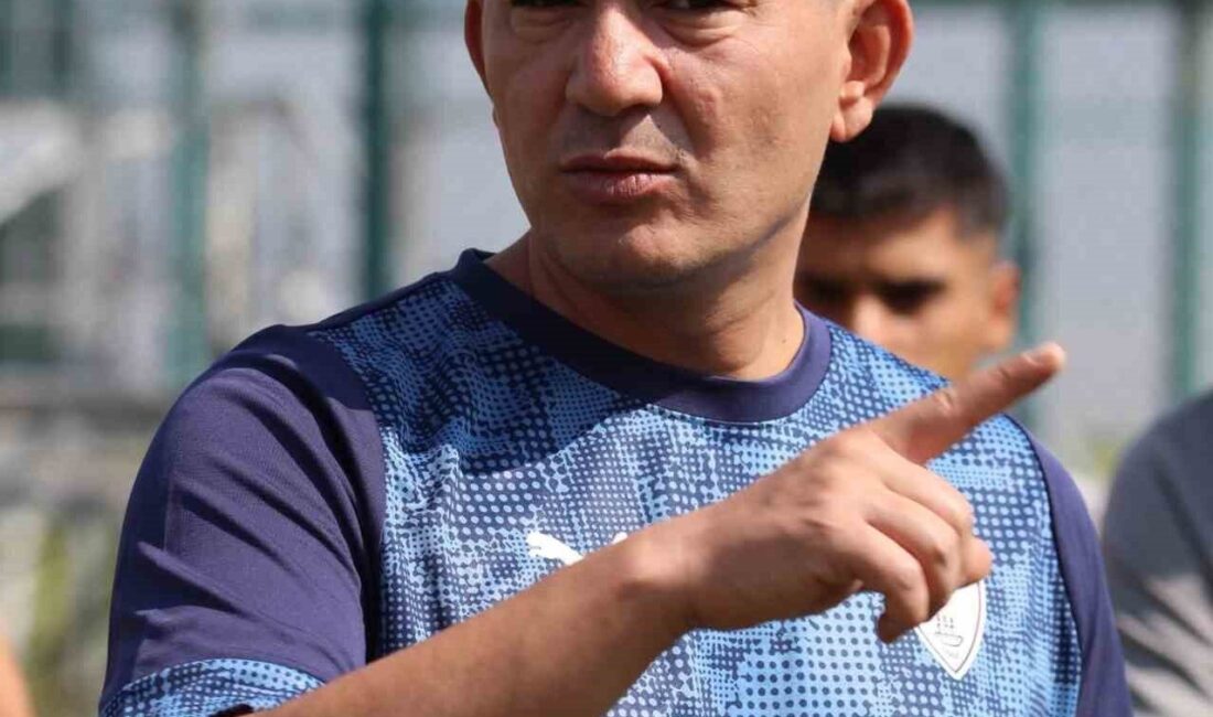 Seza Çimento Elazığspor Teknik Direktörü Fırat Gül’ün babası Hüseyin Gül,