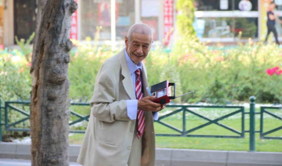 Eskişehir’de pazarda hamallık yapan Ali Ilgın, işten çıktıktan sonra takım