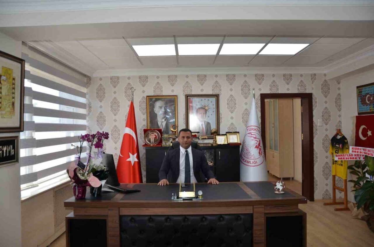 Emet Kaymakamı Furkan Seyman’ın Elazığ’ın Karakoçan ilçesine tayin olmasının ardından