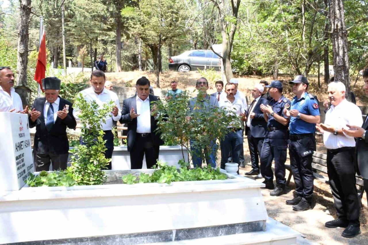 Kütahya’nın Emet ilçesinde 15 Temmuz Demokrasi ve Milli Birlik Günü
