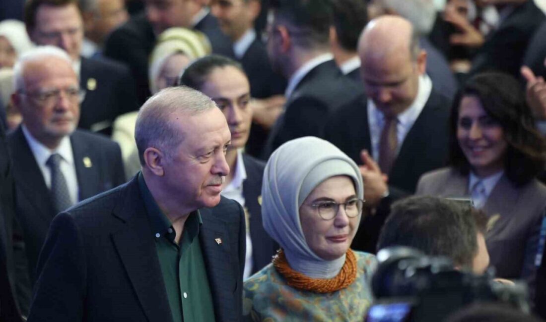 Cumhurbaşkanı Recep Tayyip Erdoğan’ın eşi Emine Erdoğan, “Milletin sinesinden doğmuş