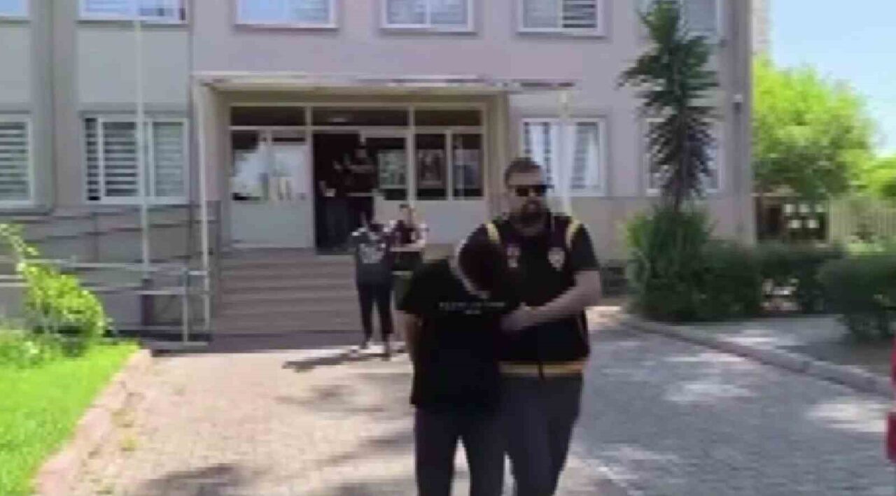 Adana’da bir emlakçıyı telefonla arayarak 3 milyon lira haraç isteyip,