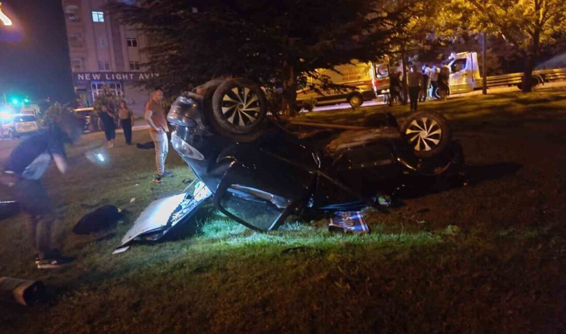 Emniyet kemeri hayat kurtardı Nevşehir’de kontrolden çıkan otomobil takla atarak durabildi. Kazada sürücünün emniyet