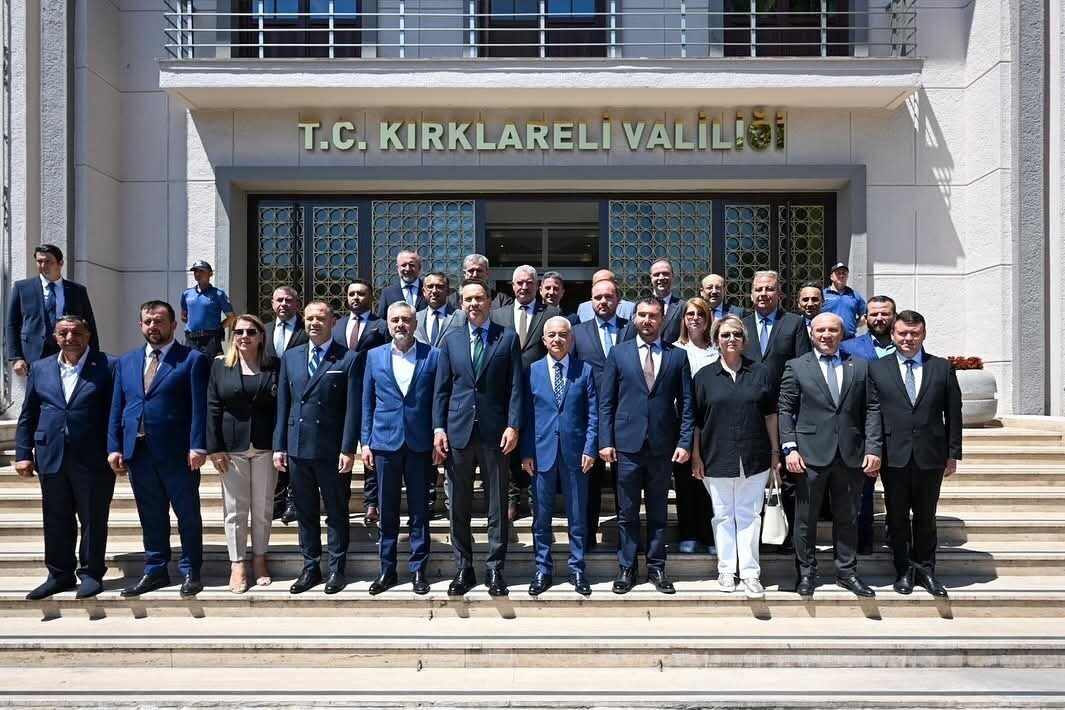 Enerji ve Tabii Kaynaklar Bakanı Alparslan Bayraktar, Kırklareli’nde ziyaretlerde bulundu.