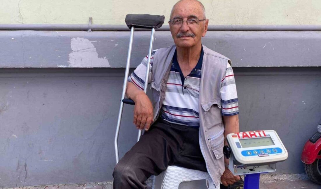 Geçirdiği rahatsızlık sonucu bir ayağını kaybeden Ramazan Yıldırımer, her sabah