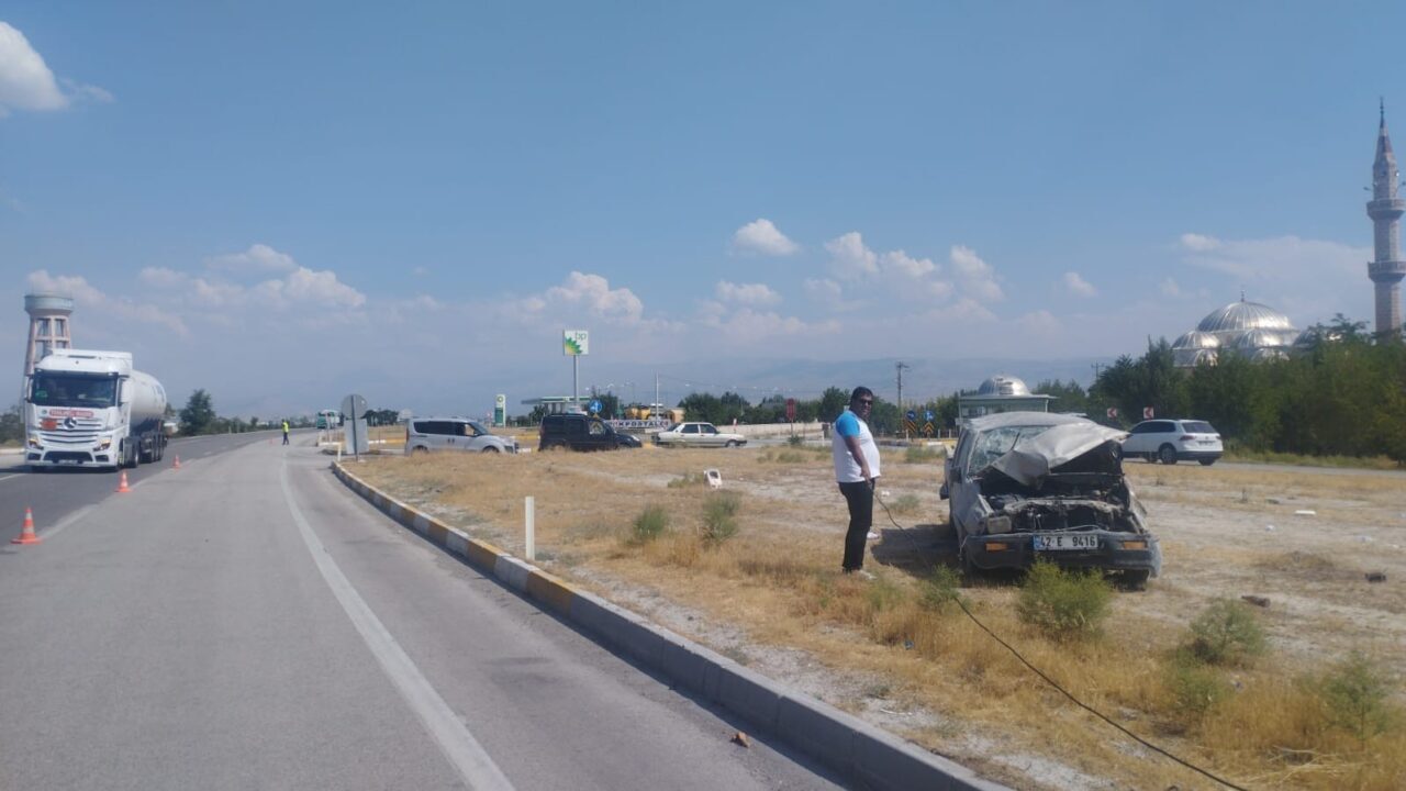 Konya’nın Ereğli ilçesinde kontrolden çıkan kamyonetin takla atması sonucu meydana